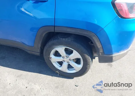 2018 Jeep Compass Latitude 4X4 из США, поврежденный, VIN 3C4NJDBB5JT168004